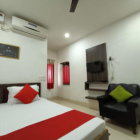 Hotel Executive Inn Hailakandi 外观 照片
