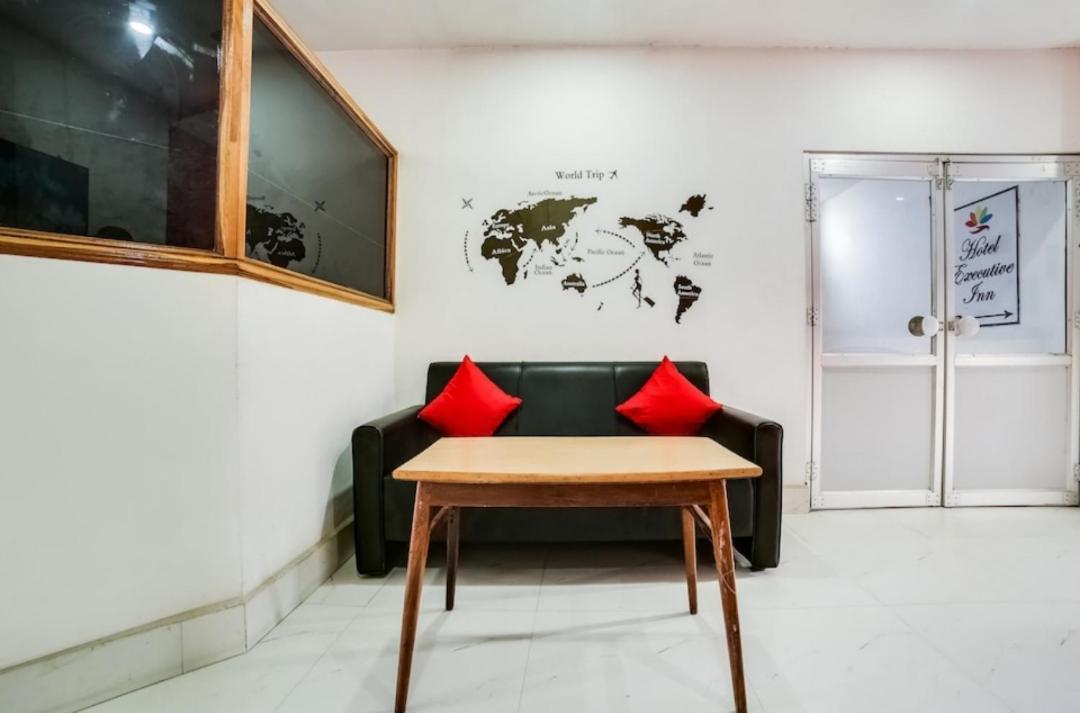 Hotel Executive Inn Hailakandi 外观 照片