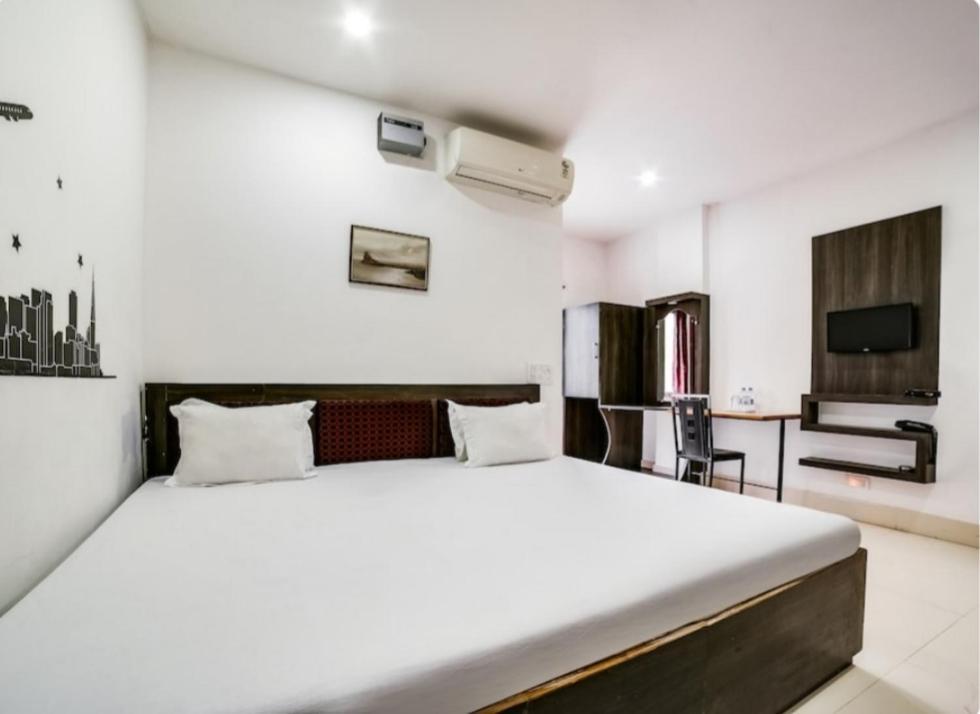 Hotel Executive Inn Hailakandi 外观 照片