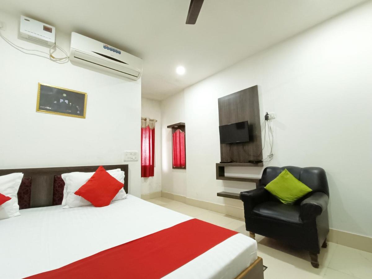 Hotel Executive Inn Hailakandi 外观 照片