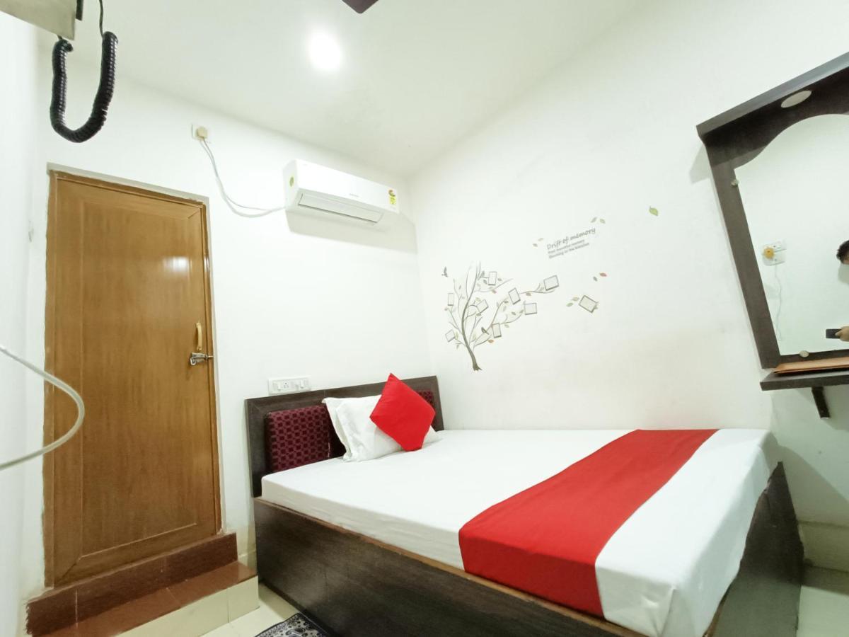 Hotel Executive Inn Hailakandi 外观 照片