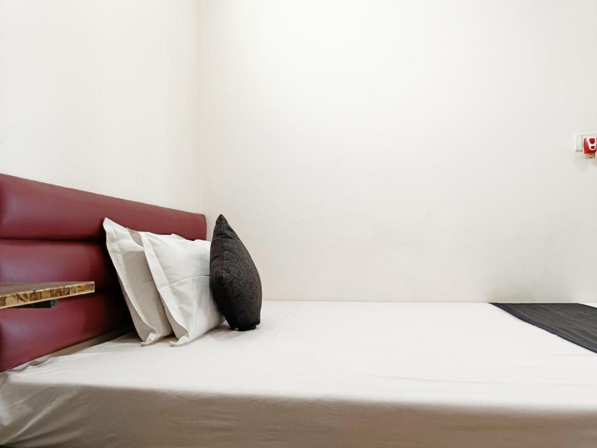 Hotel Executive Inn Hailakandi 外观 照片
