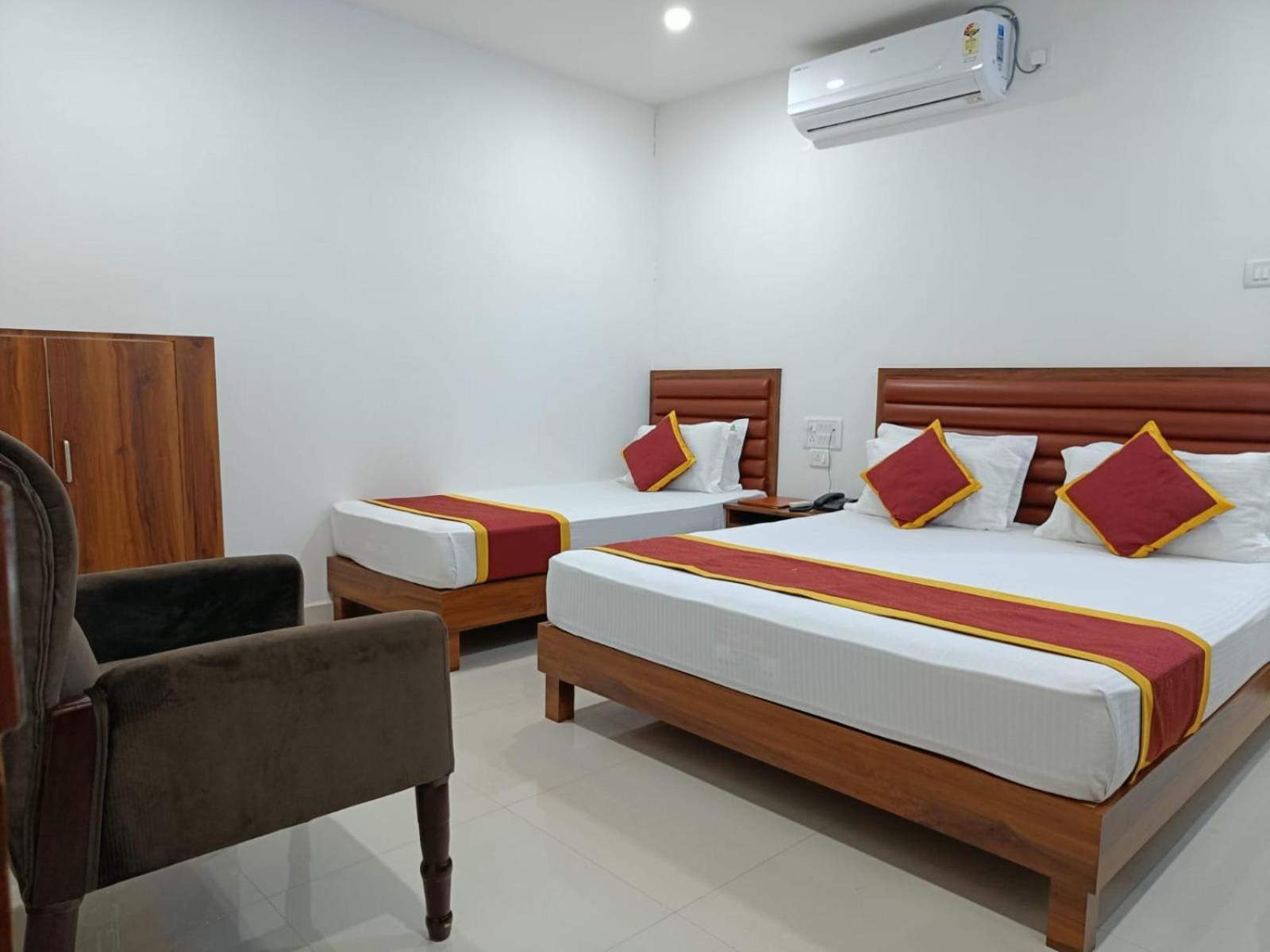 Hotel Executive Inn Hailakandi 外观 照片