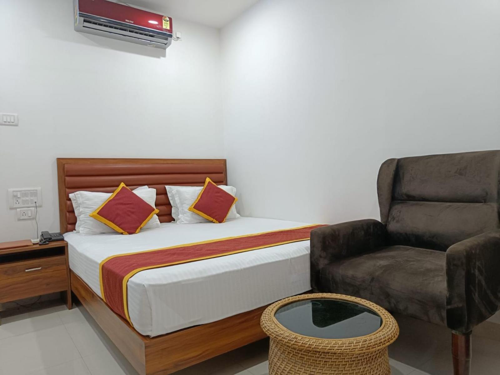 Hotel Executive Inn Hailakandi 外观 照片