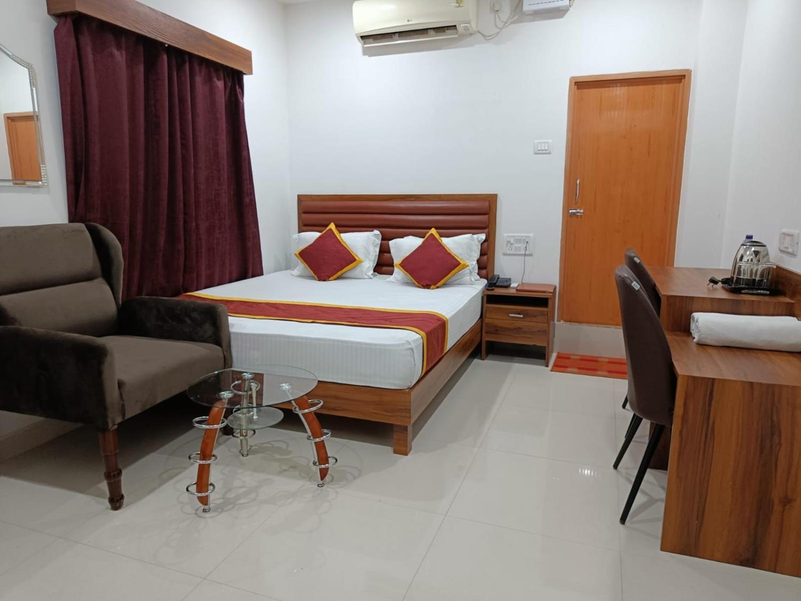 Hotel Executive Inn Hailakandi 外观 照片