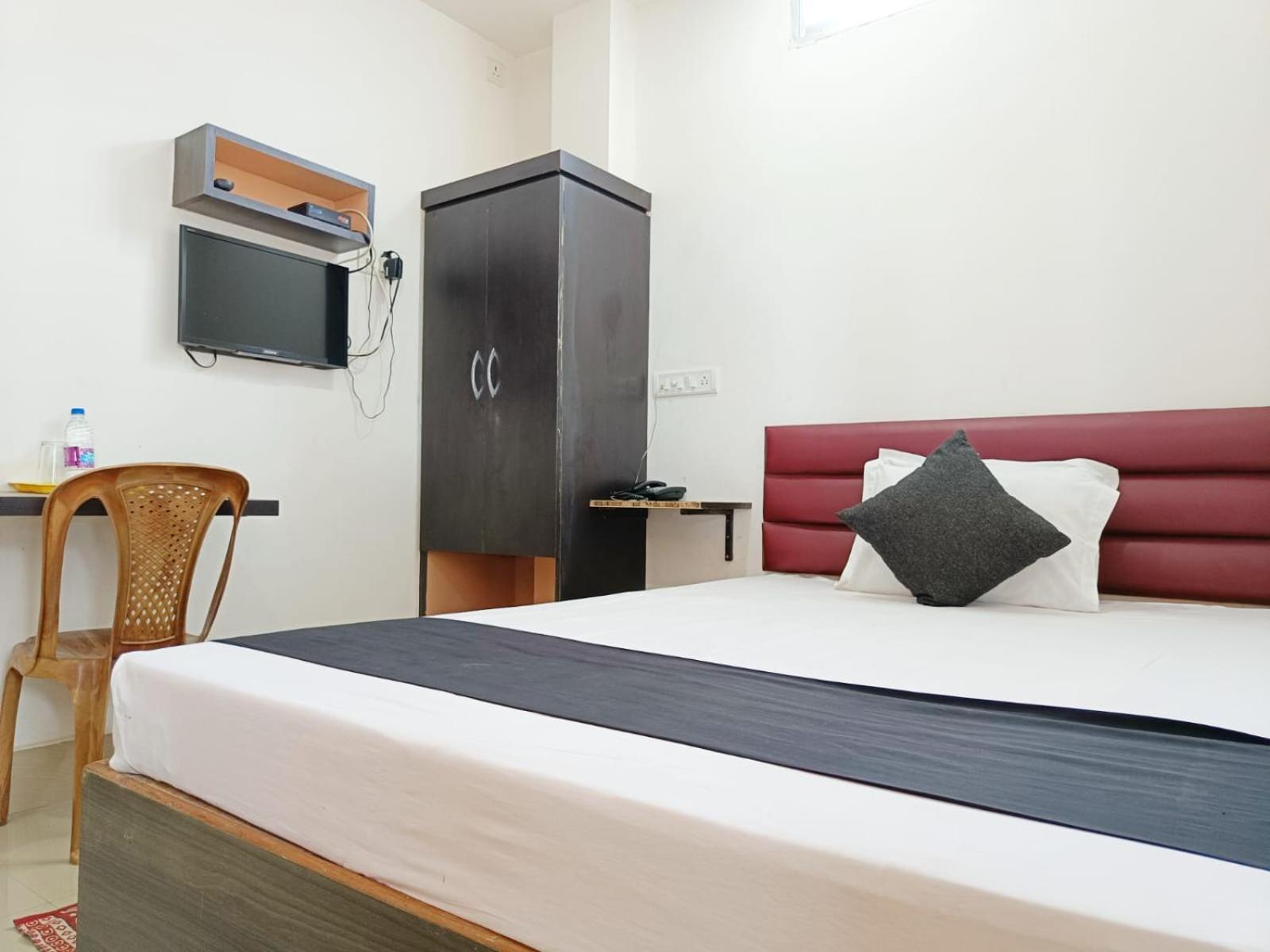 Hotel Executive Inn Hailakandi 外观 照片