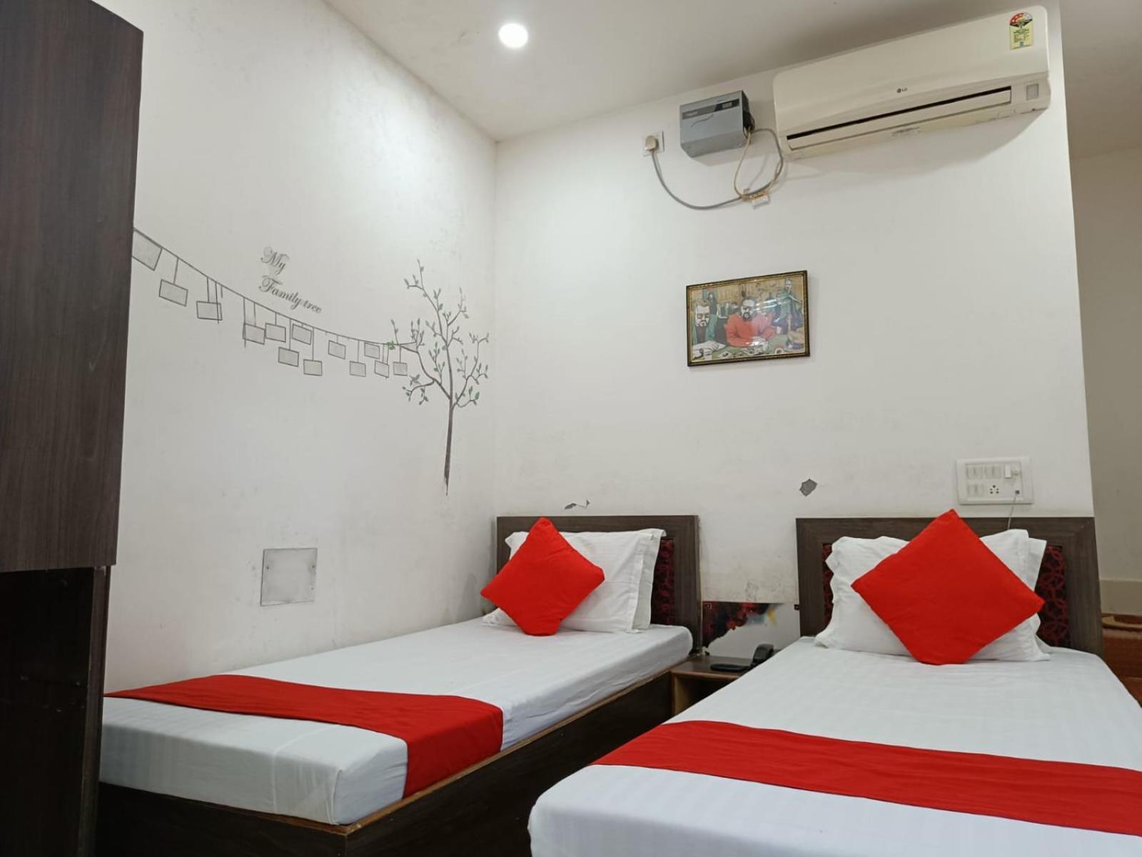 Hotel Executive Inn Hailakandi 外观 照片